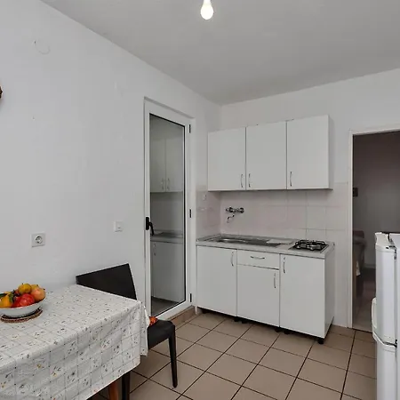 Apartments Milivoj Bogomolje Exterior photo