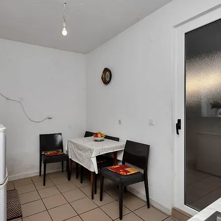 Apartments Milivoj Bogomolje Exterior photo
