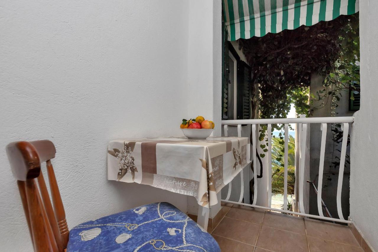 Apartment Milivoj Bogomolje
